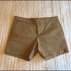 Khakis by GAP. Girlfriend 5 inch.